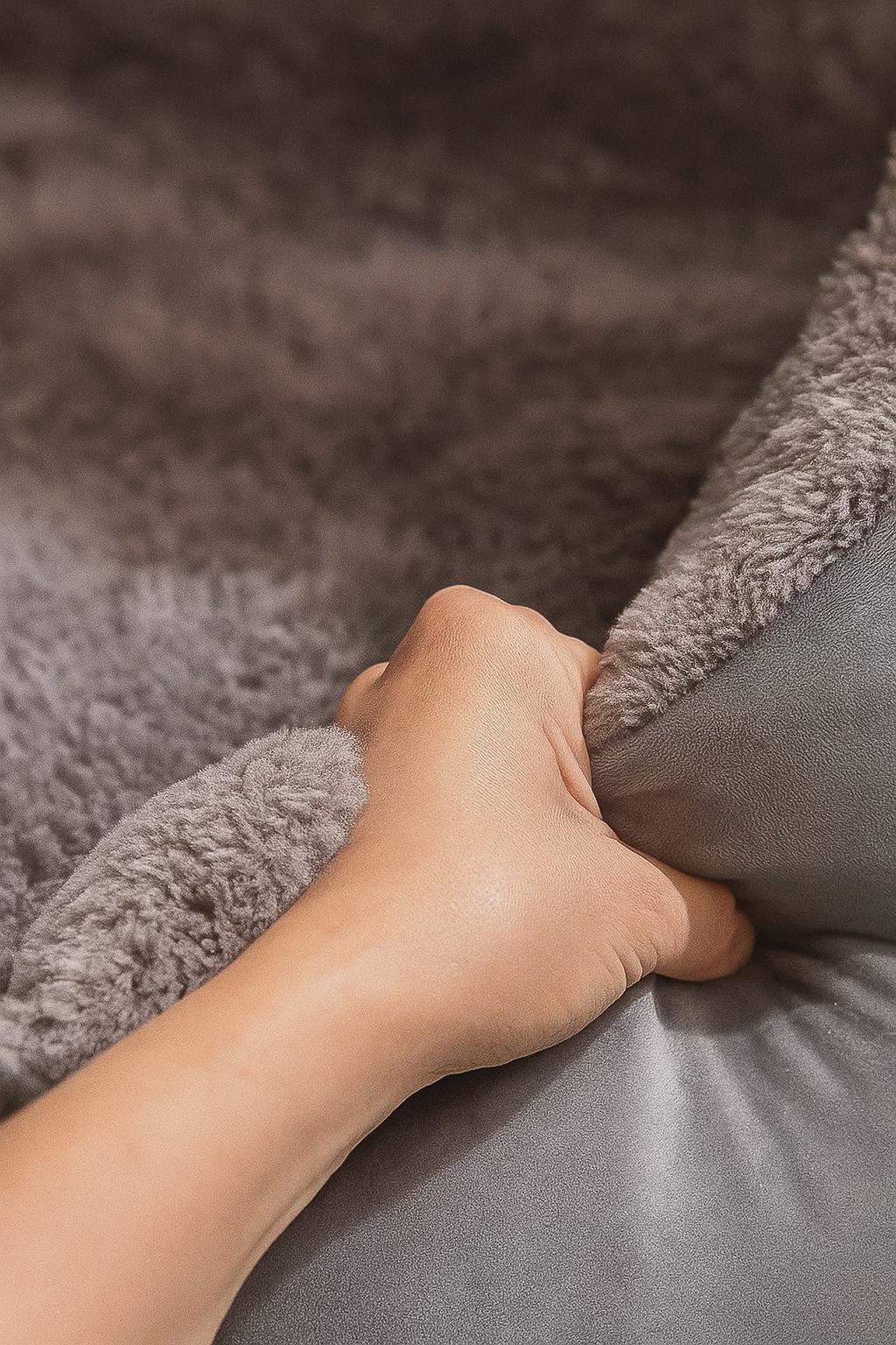 Comfortable Bed & Basket for Cats Dogs – Pet Accessories, Cozy Pillow, Home  Comfort